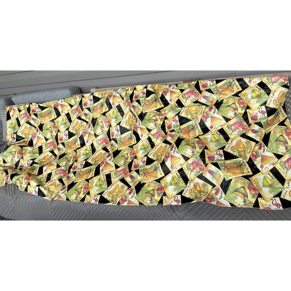 Avon Vinyl Tablecloth Cocktails Tiki Tropical 60 x 84 Umbrella Table
